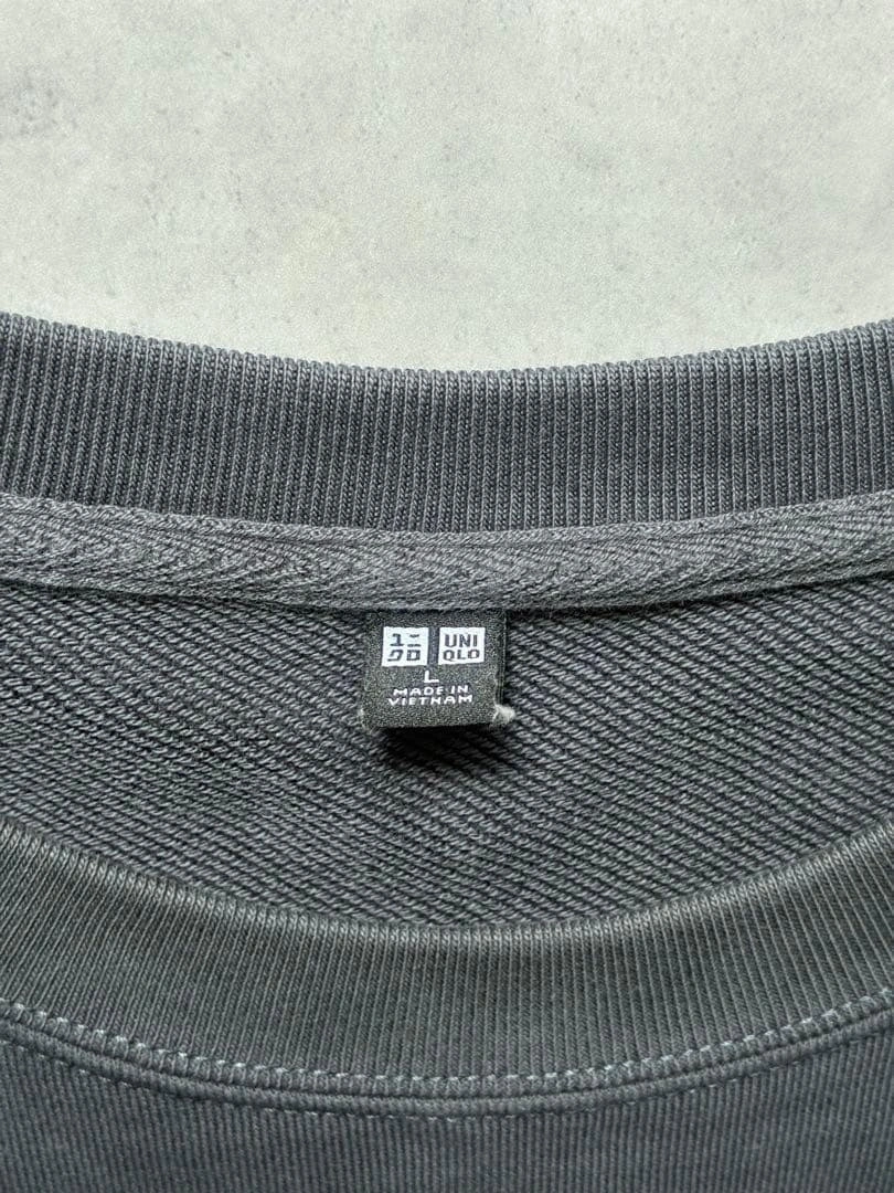 美品 UNIQLO スウェットシャツ ダークグレー Lの写真3枚目