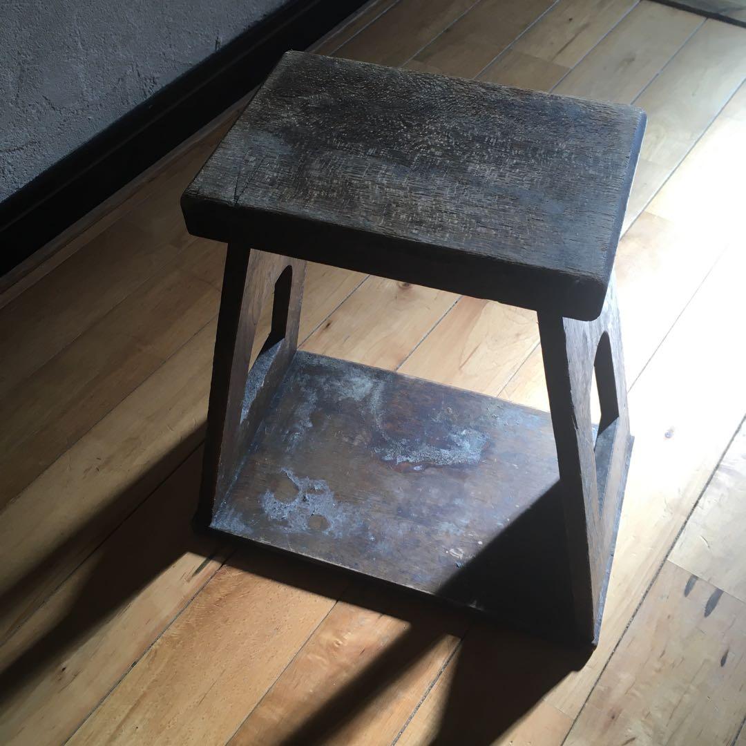 靴磨き用の台？