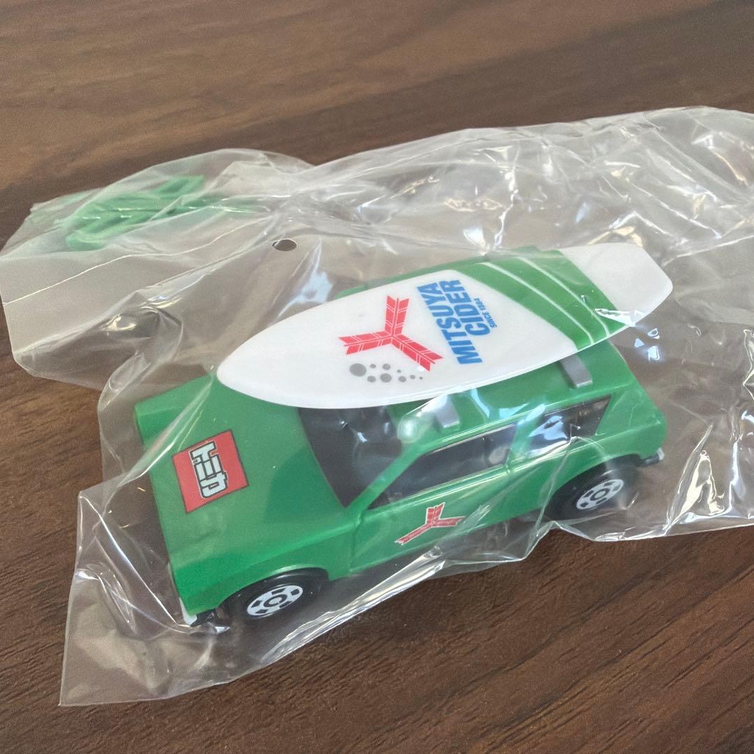 新品☆ アサヒ飲料 キャンペーントミカ［三ツ矢］サーフボードカーの写真2枚目
