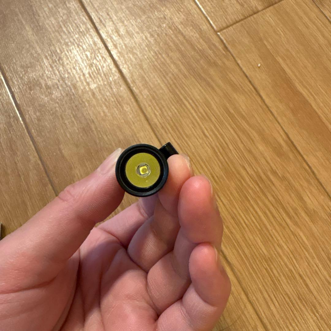 Olight i3T EOS 懐中電灯 黒の写真5枚目