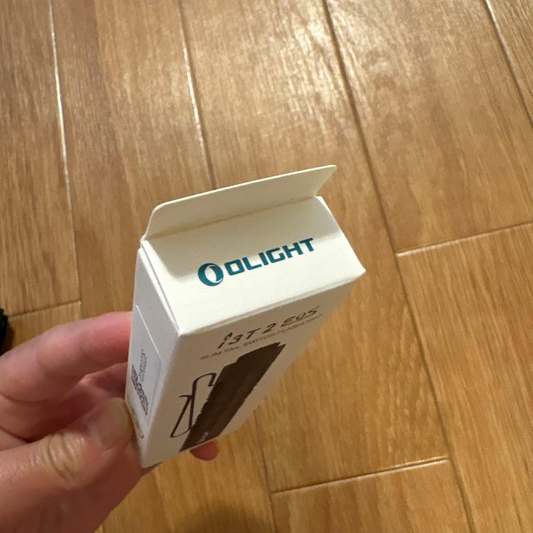 Olight i3T EOS 懐中電灯 黒の写真7枚目