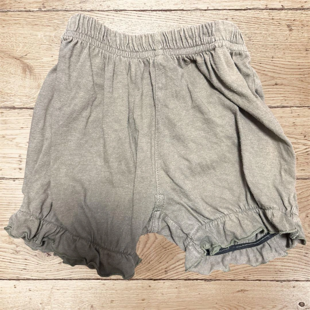 グレー フリル付きショートパンツ 100