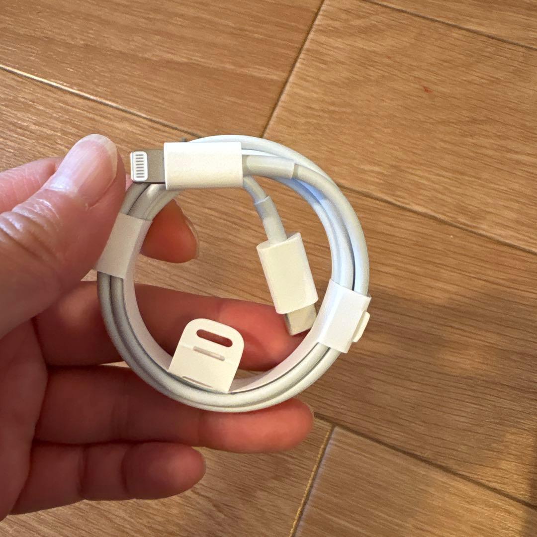 Apple純正 USB-C to Lightningケーブル ホワイトの写真2枚目