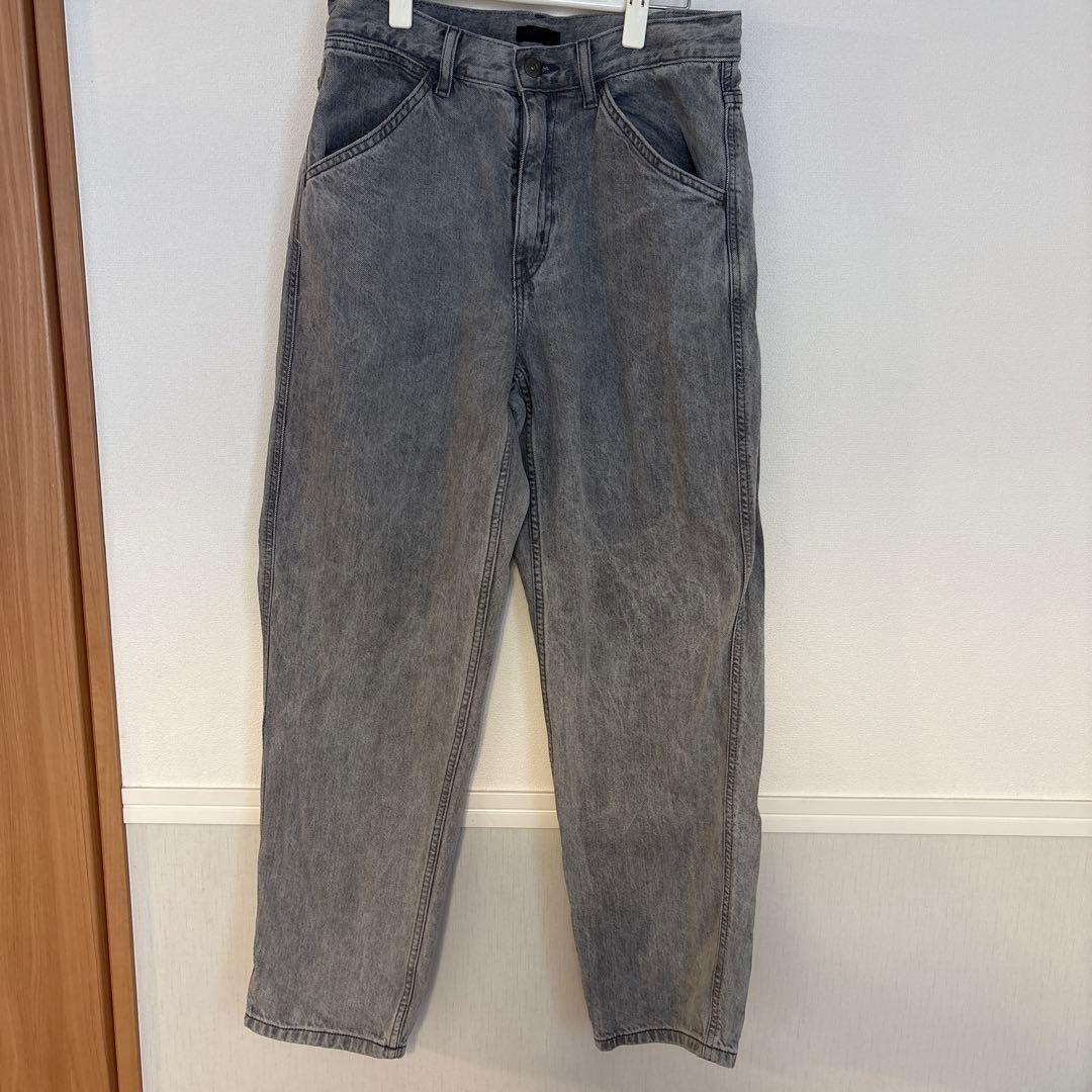 UNIQLO JEANS グレー ストレートデニム　29