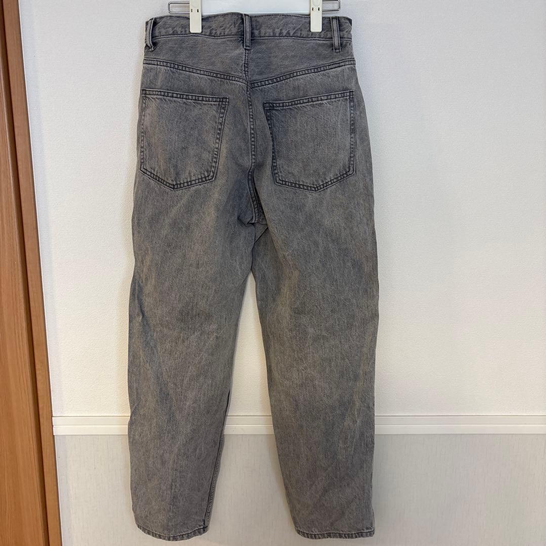UNIQLO JEANS グレー ストレートデニム　29の写真2枚目