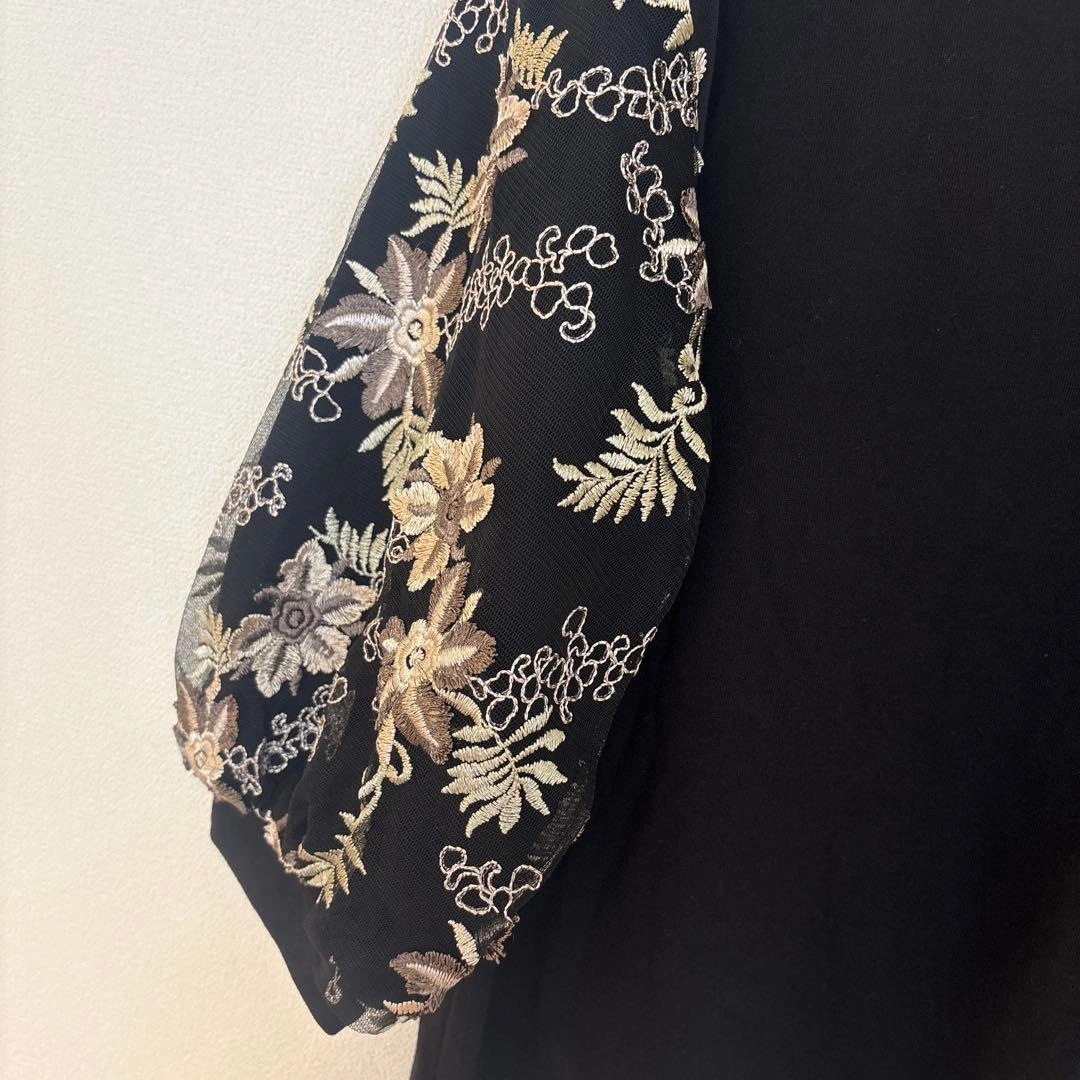grove 刺繍入り黒五分袖トップス Mの写真3枚目