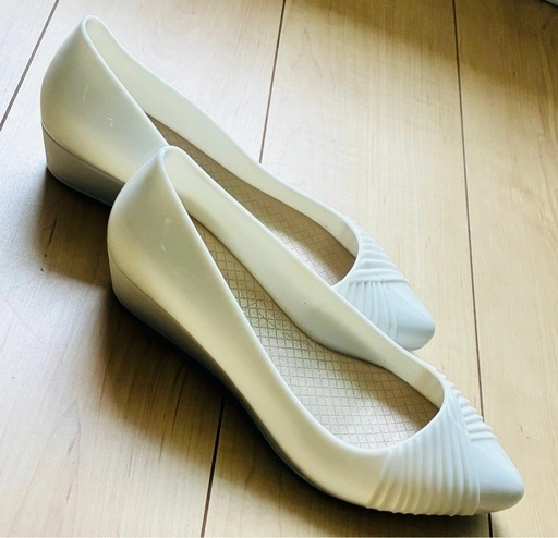 【中古美品】サンダルS~Mサイズ