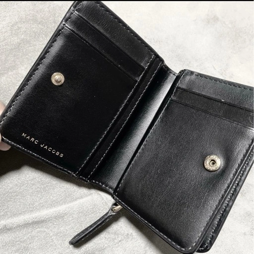 MARC JACOBS マークジェーコブス 二つ折り財布の写真3枚目
