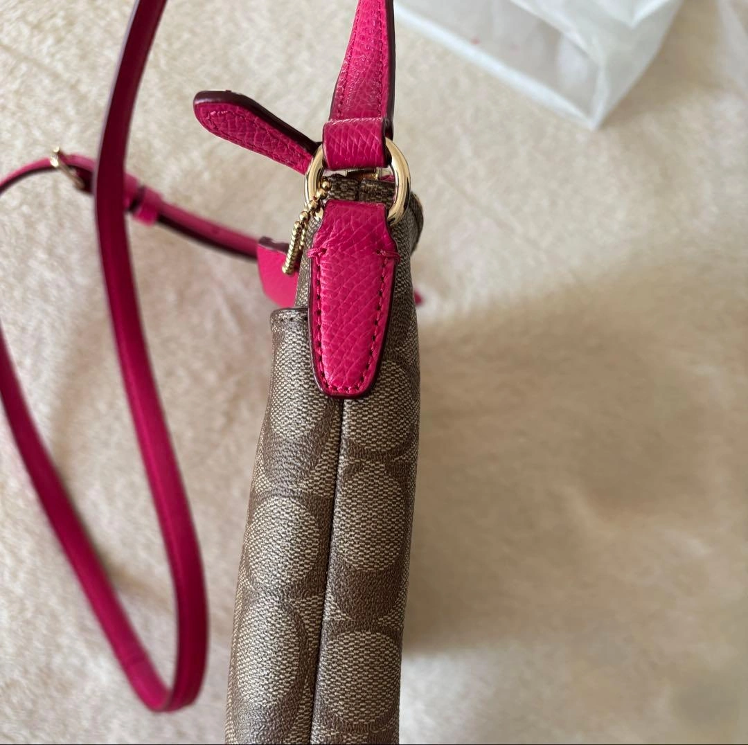 Coach ロゴ柄ショルダーバッグ(F52657)の写真3枚目