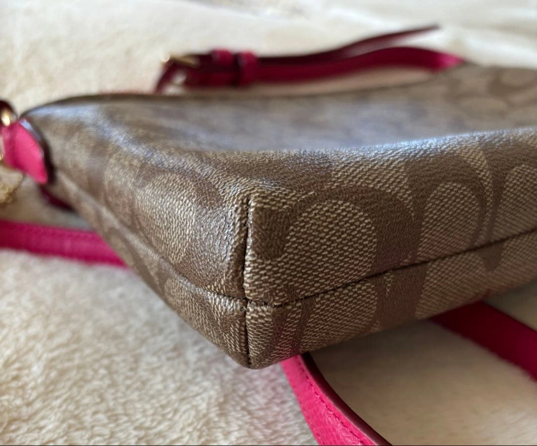 Coach ロゴ柄ショルダーバッグ(F52657)の写真5枚目