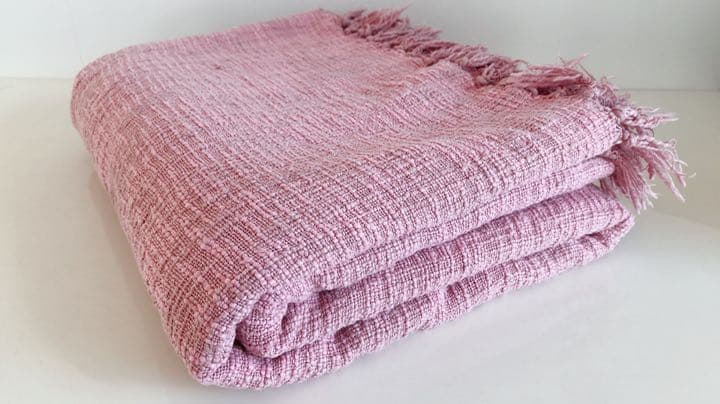 レアFabindia ファブインディア サーモンピンクマルチカバー150×250の写真2枚目