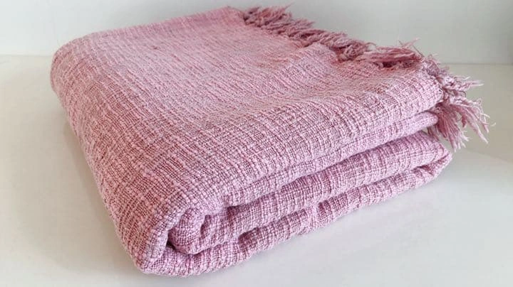 レアFabindia ファブインディア サーモンピンクマルチカバー150×250の写真2枚目