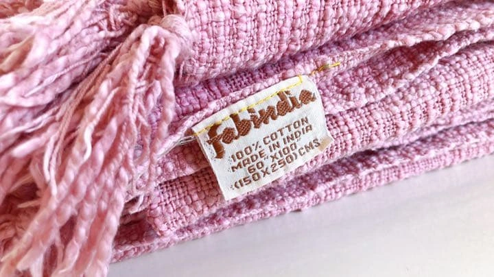 レアFabindia ファブインディア サーモンピンクマルチカバー150×250の写真3枚目
