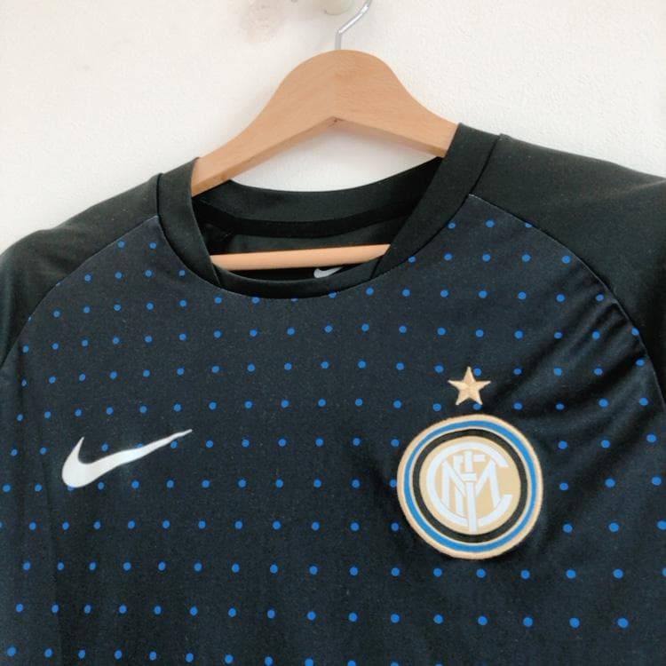 ITALIAインテル INTERプラクティスシャツ NIKEナイキユニフォームの写真2枚目