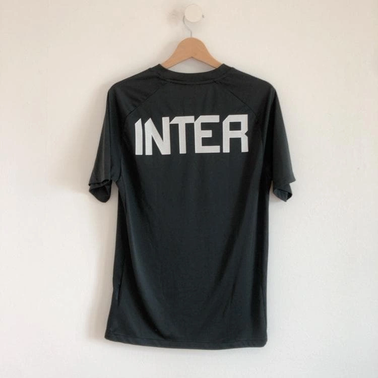 ITALIAインテル INTERプラクティスシャツ NIKEナイキユニフォームの写真3枚目