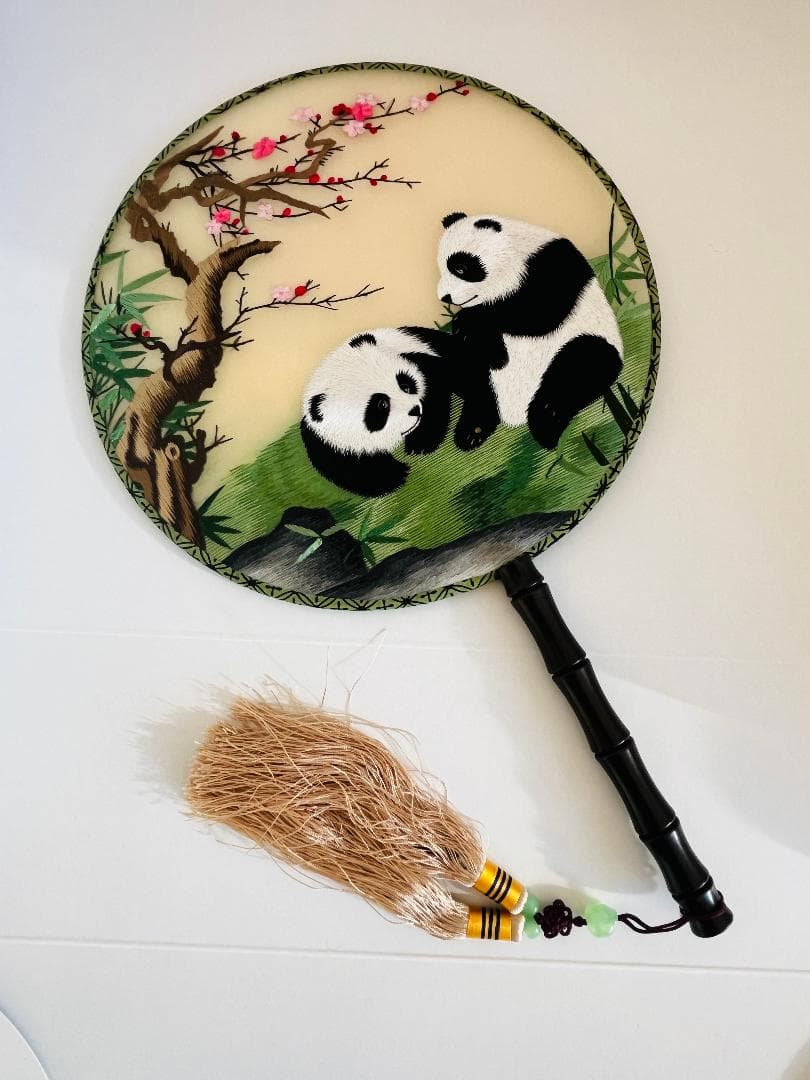 パンダ 中国四大伝統両面刺繍 シルク中国蘇州伝統工芸品 高級うちわ扇子団扇