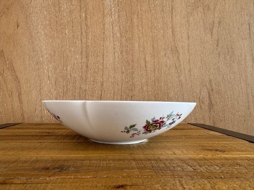 ウェッジウッド　ピオニー　お皿　Wedgwood lace peonyの写真2枚目