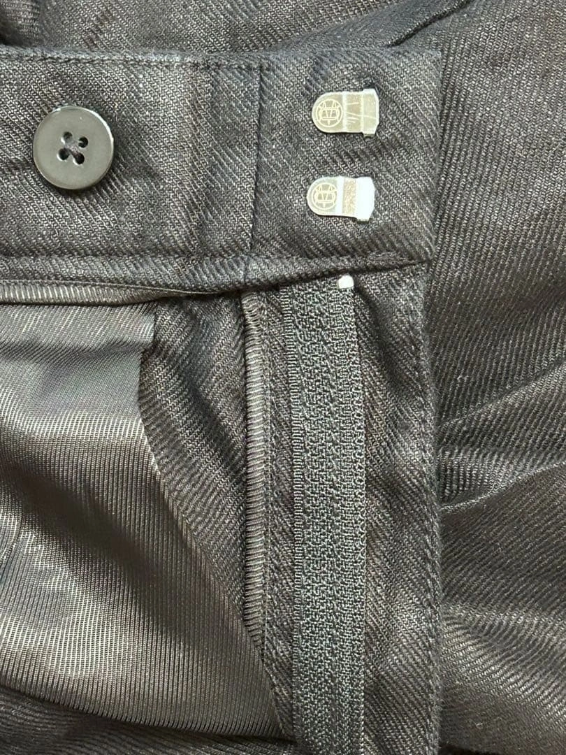 Massimo Dutti ブラック スラックスの写真5枚目