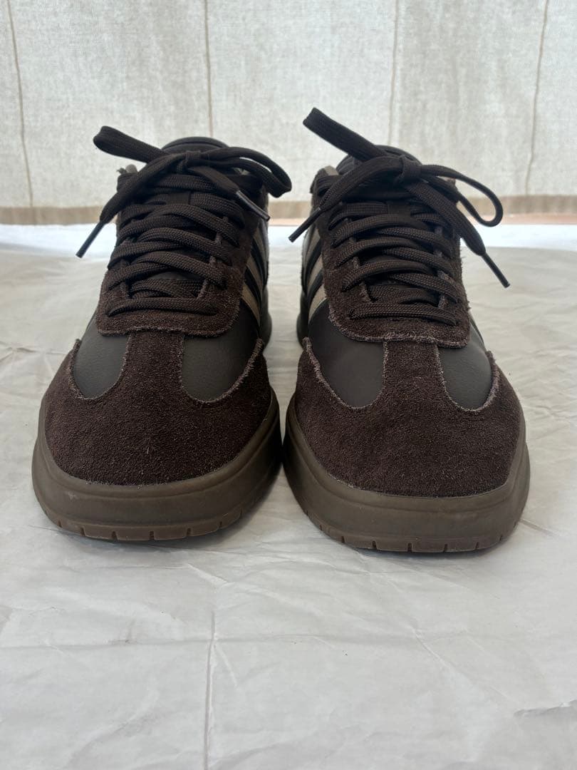 ADIDAS GRADAS KJ0859 ダークブラウン/クリーム 26.0cmの写真3枚目