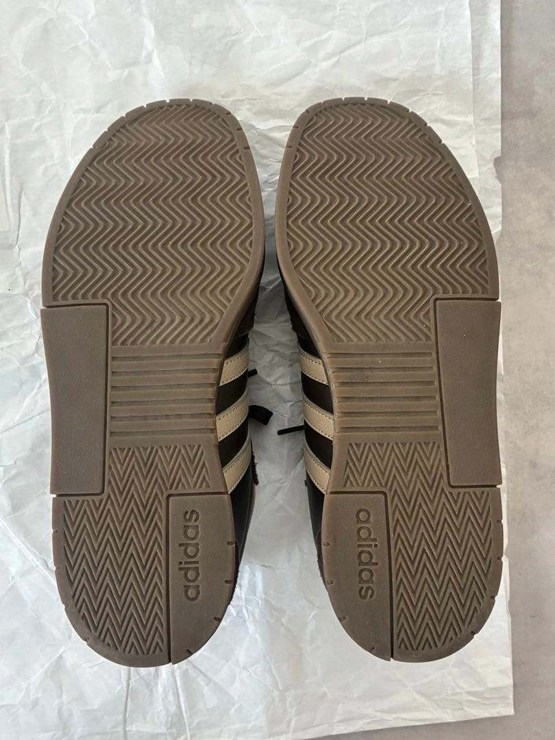 ADIDAS GRADAS KJ0859 ダークブラウン/クリーム 26.0cmの写真10枚目