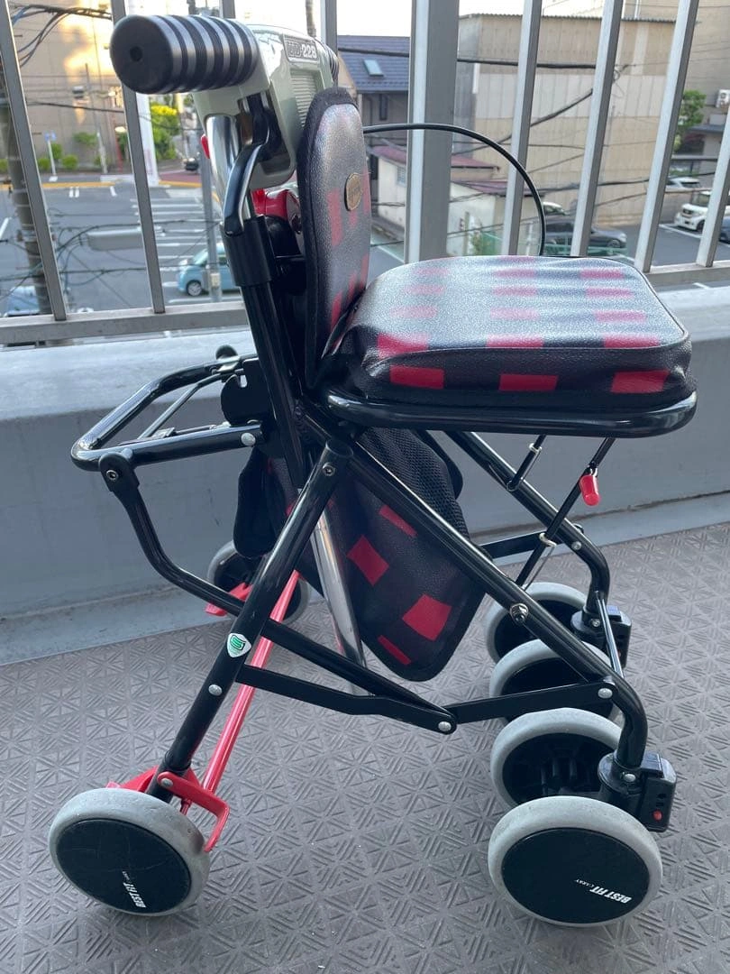 ユーバ産業 シルバーカー アップダウン UD-0228の写真6枚目