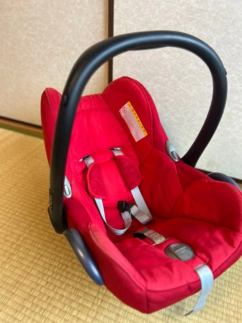 MAXI-COSI チャイルドシート レインカバー付の写真4枚目