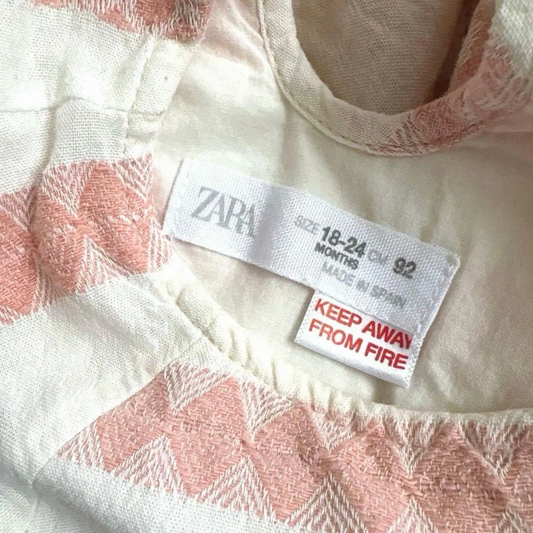 ZARA ワンピース ストライプ ピンク 92cmの写真4枚目