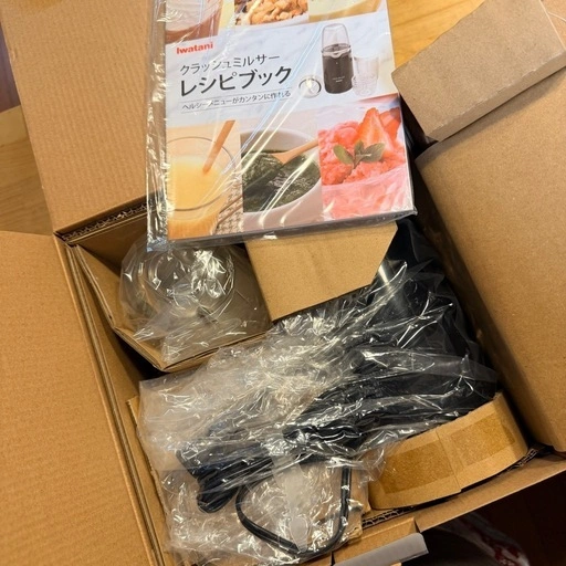 【新品・未開封】離乳食作りに!イワタニ クラッシュミルサーの写真4枚目