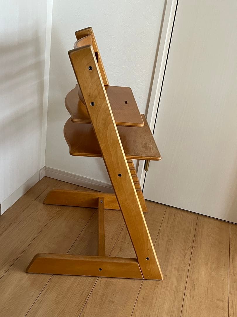【旧型】Stokke Tripp Trapp ベビーチェア ナチュラルの写真3枚目