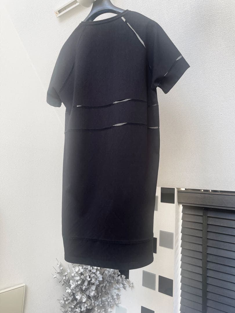 COS 半袖 ひざ丈ワンピースの写真2枚目