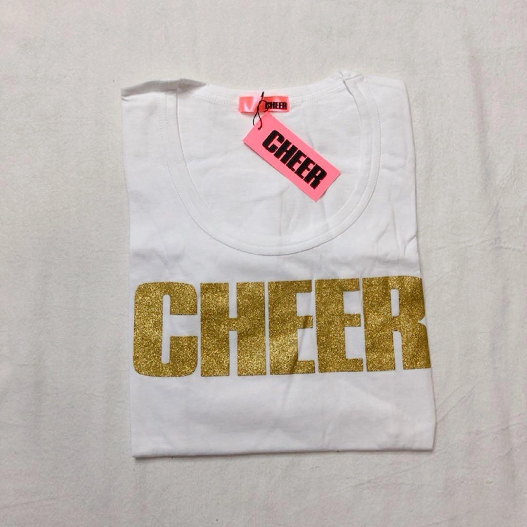 最終値下げ‼️9月末迄‼️新品⭐︎チアー⭐︎長袖⭐︎Tシャツ⭐︎ゴールドロゴの写真4枚目
