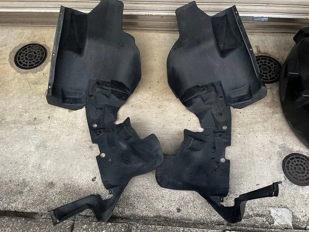 JKラングラー純正インナーフェンダー 前後セットの写真2枚目