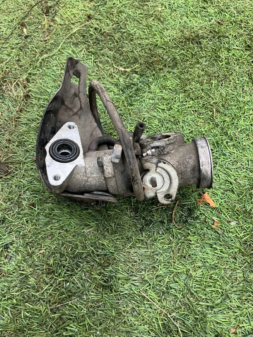 v125g 規制前スロットルボディーの写真2枚目
