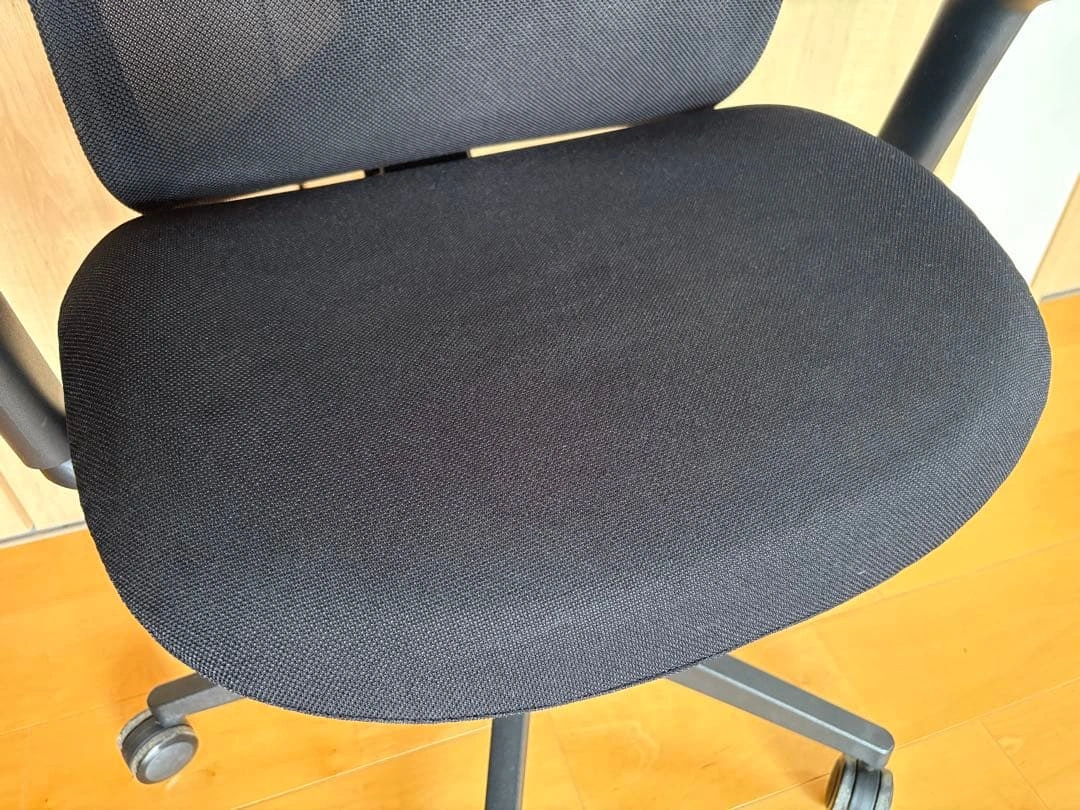 ハーマンミラー ヴァンタム Herman Miller Vantumの写真3枚目