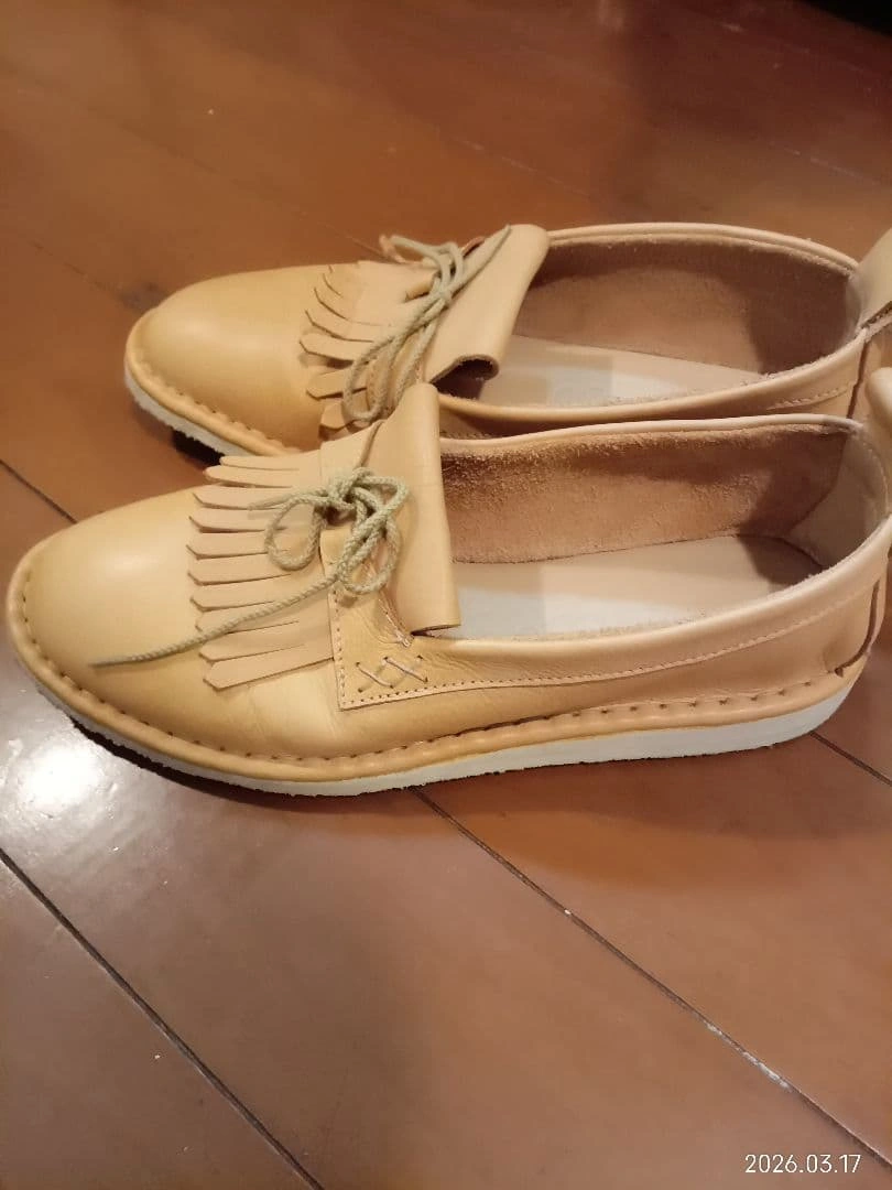 Punto Pigroのローファー、スリッポンタイプのデッキシューズ。本革製。の写真2枚目