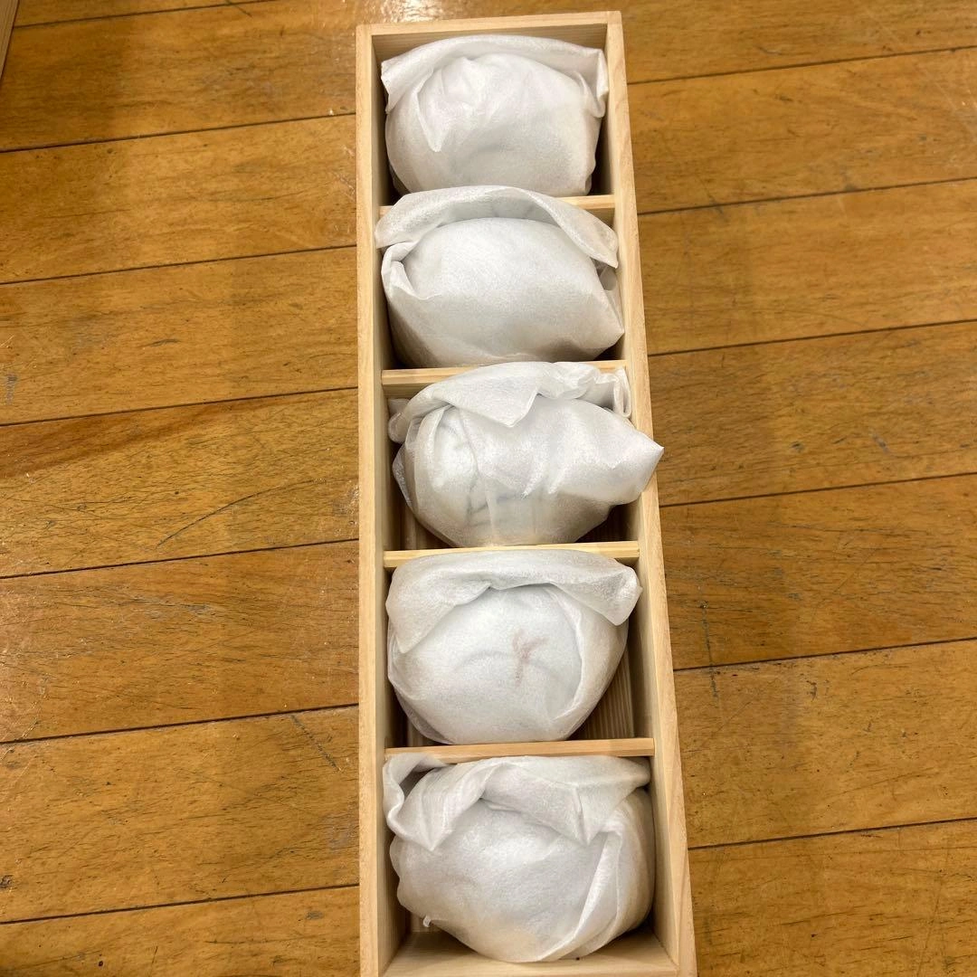 青と赤の模様 湯飲み5個セットの写真4枚目