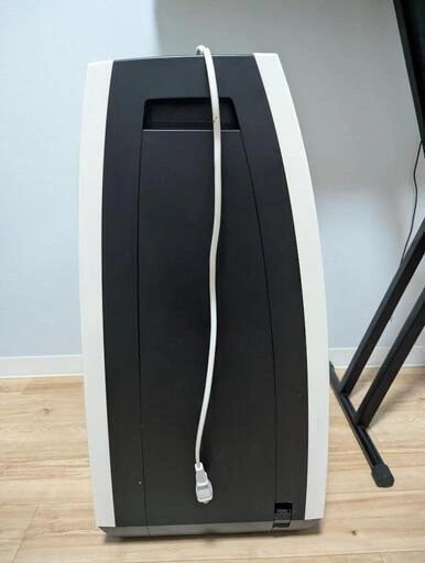 SHARP KC-HD70-W(除湿加湿両用空気清浄機)の写真2枚目