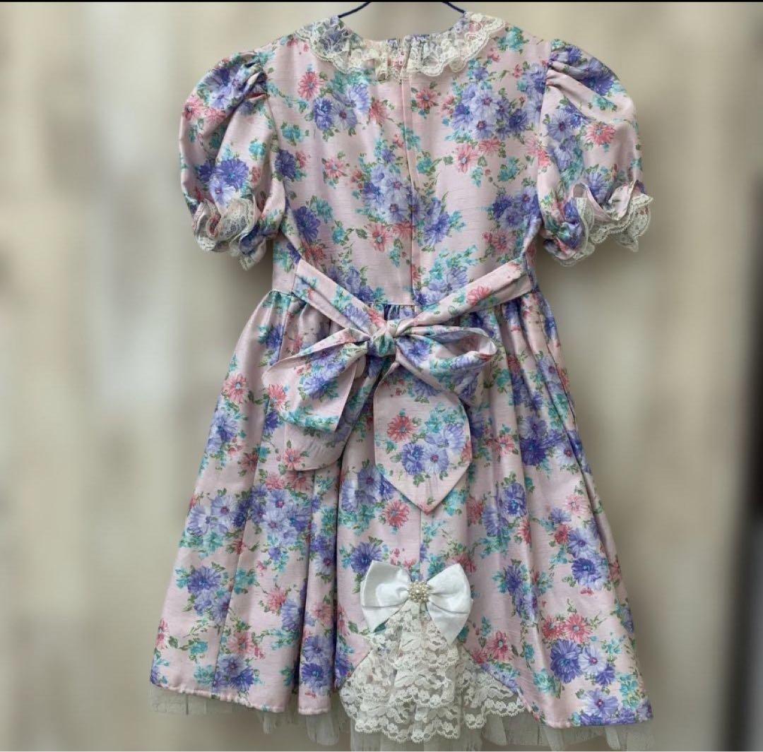 VividVera花柄 半袖ワンピース 120cm リボン レース 255の写真2枚目