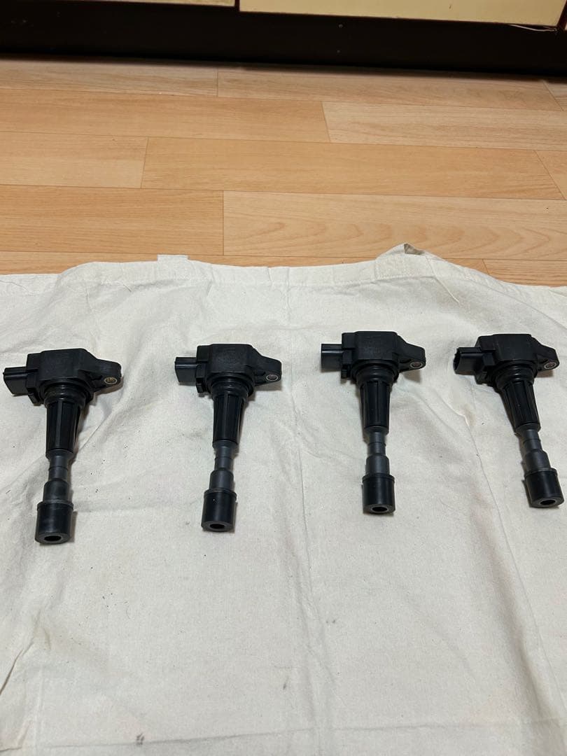 DE3FS 正常稼働品 イグニッションコイル 4個セット 黒 直立型 2端子
