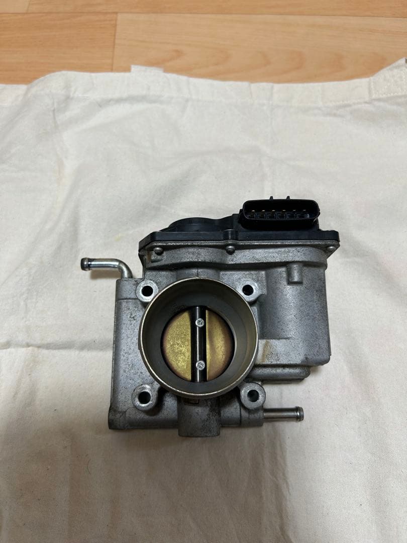 正常動作品 デミオ DE3FS ZJ38-13-640スロットルボディ