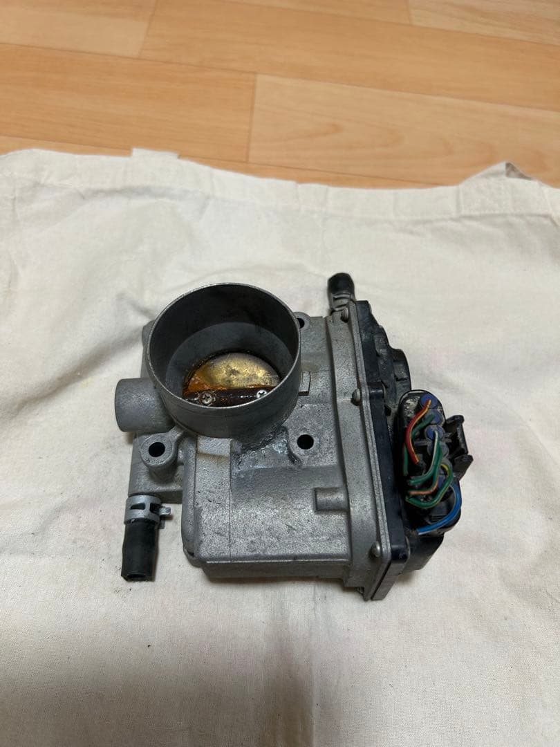 デミオ DE3FS ZJ38-13-640スロットルボディ スロットルチャンバーの写真5枚目