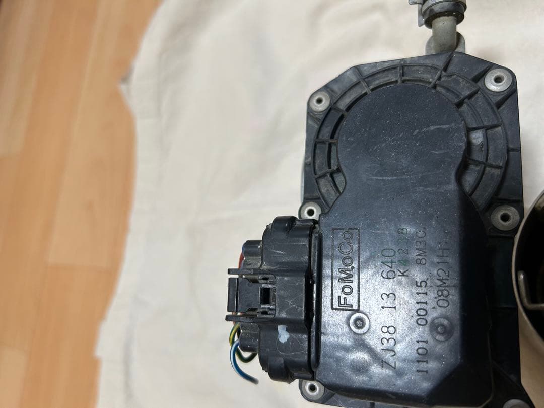 デミオ DE3FS ZJ38-13-640スロットルボディ スロットルチャンバーの写真6枚目