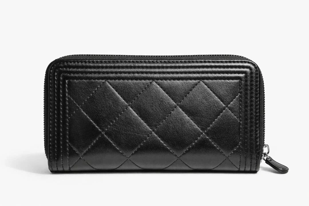 CHANEL♥ボーイシャネル✨ジップタイプ♥黒✨コンパクト長財布♥超美品✨鑑定済の写真3枚目