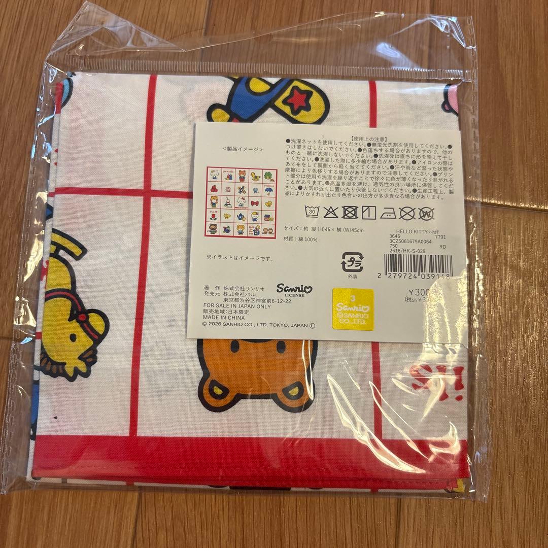 【新品未使用】HELLO KITTY 3COINS ハンカチ&巾着の写真3枚目