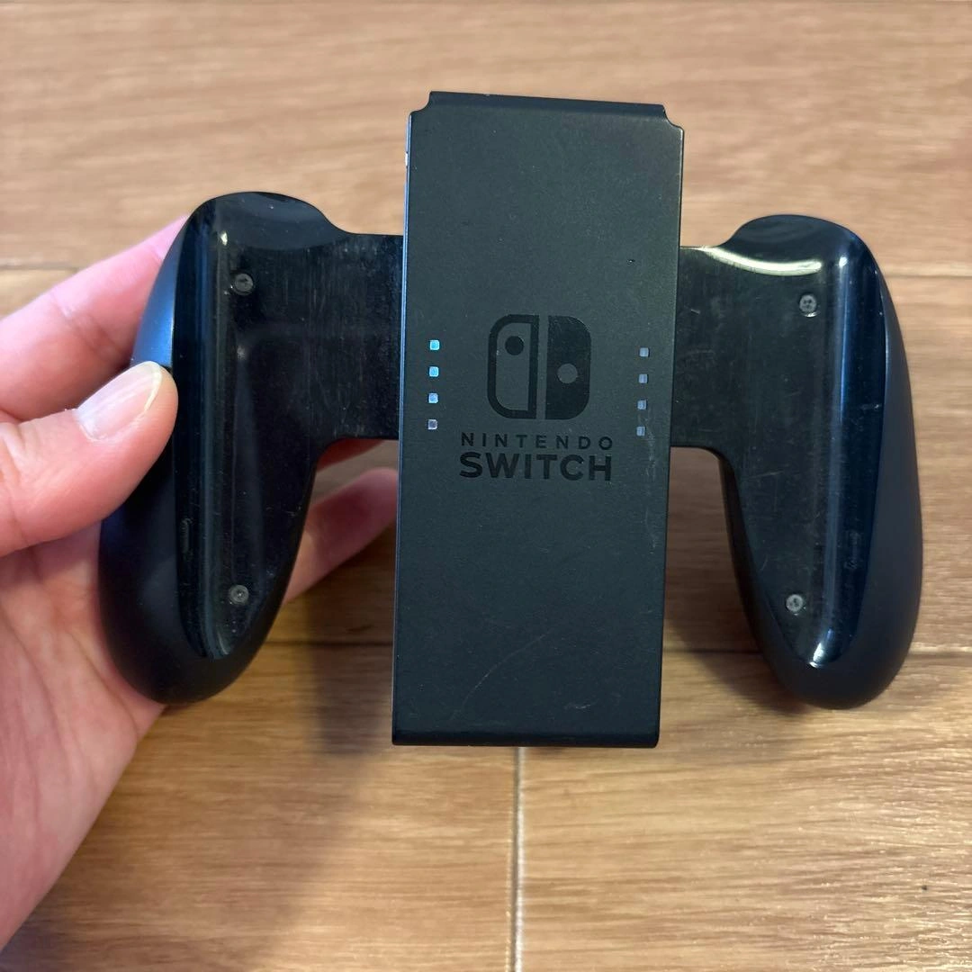 Joy-Conグリップ ニンテンドースイッチ