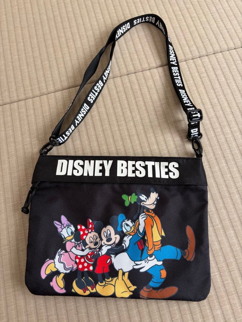 東京ディズニーリゾート DISNEY BESTIES サコッシュ