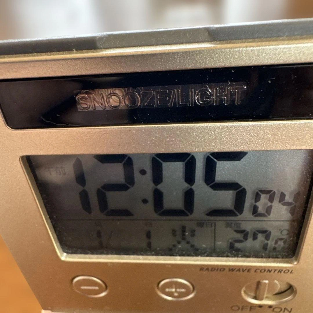 SEIKO デジタルトラベルクロックの写真2枚目