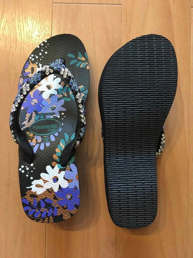正規希少品!!新品☆ Swarovski 23.5cm ハワイアナス サンダルの写真4枚目