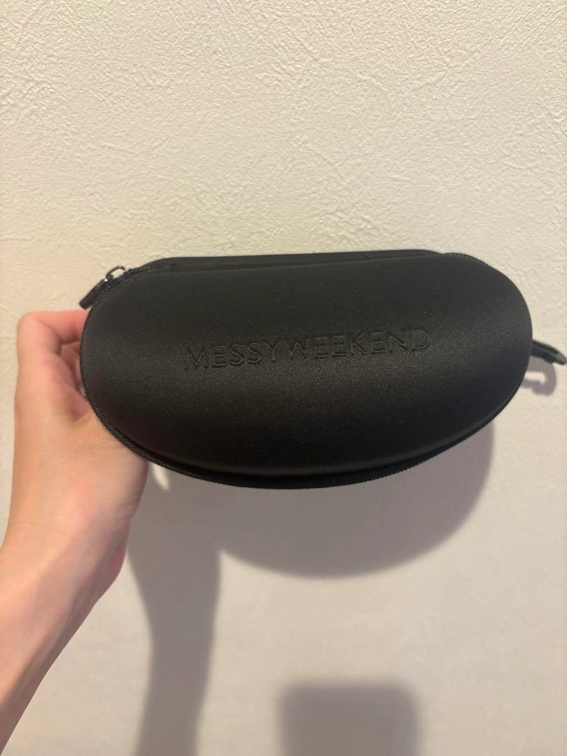 【新品】Messy weekend サングラス ケースの写真3枚目
