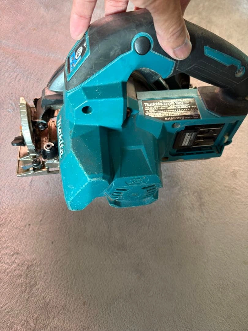 Makita 40Vmax 充電式マルノコ 本体 充電器 セットの写真4枚目
